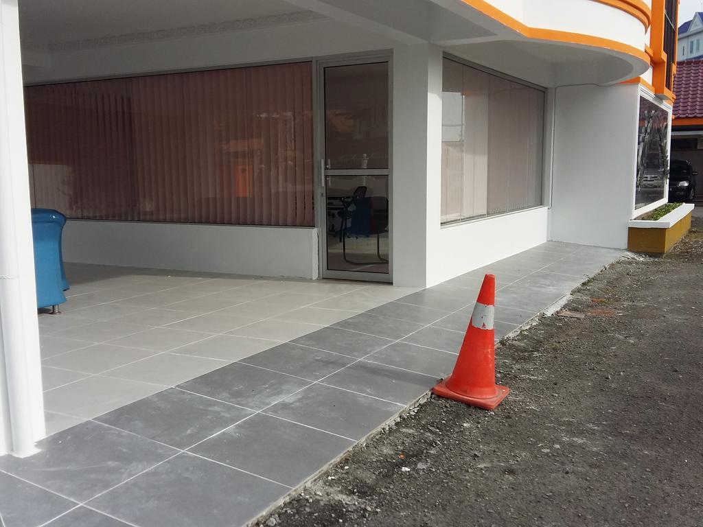 Apartamento Harrington Court Kota Kinabalu Exterior foto